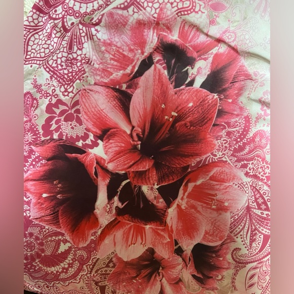 Beautiful Vanity floral Dress Size Sm - Picture 4 of 7